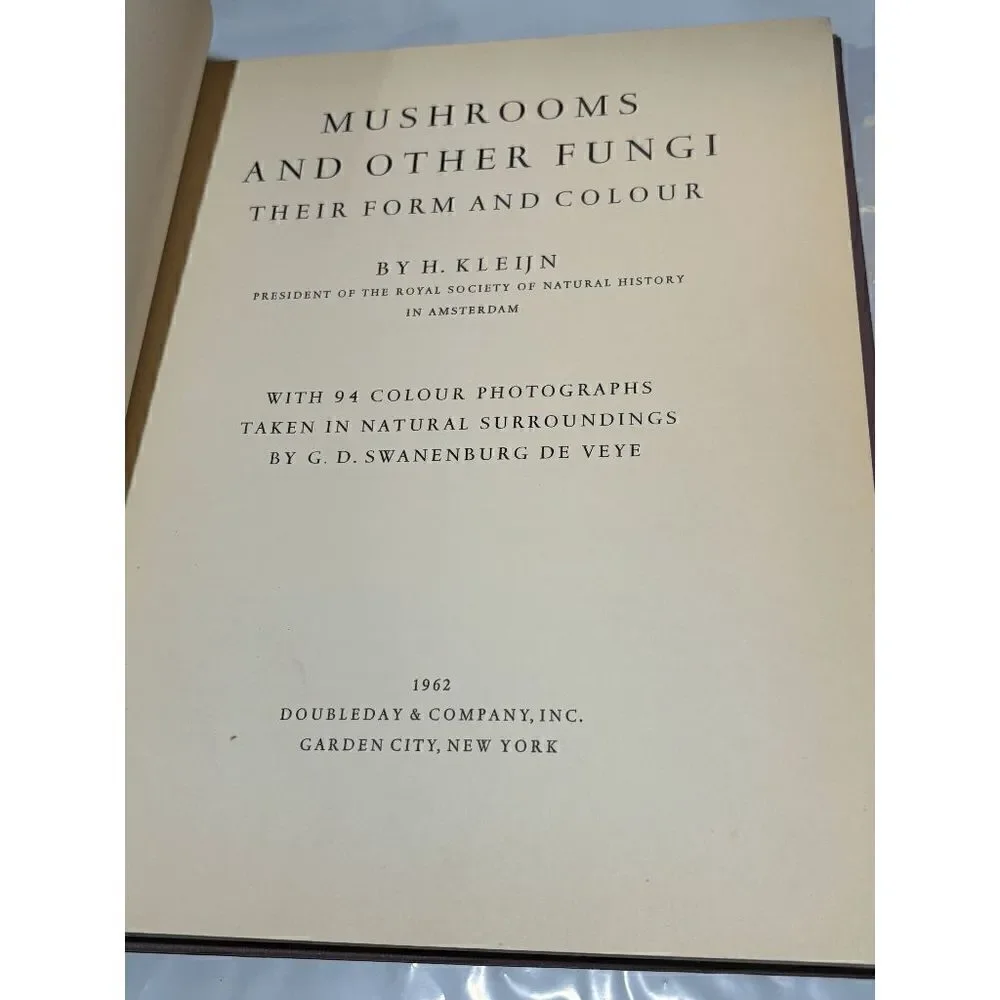 Mushrooms and Other Fungi H. Kleijn‎ Doubleday First American Edition 1962